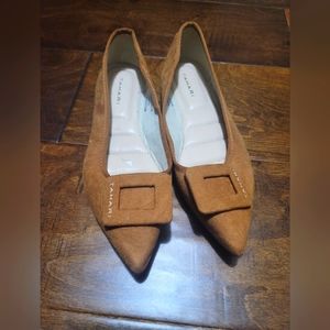 TAHARI FLATS